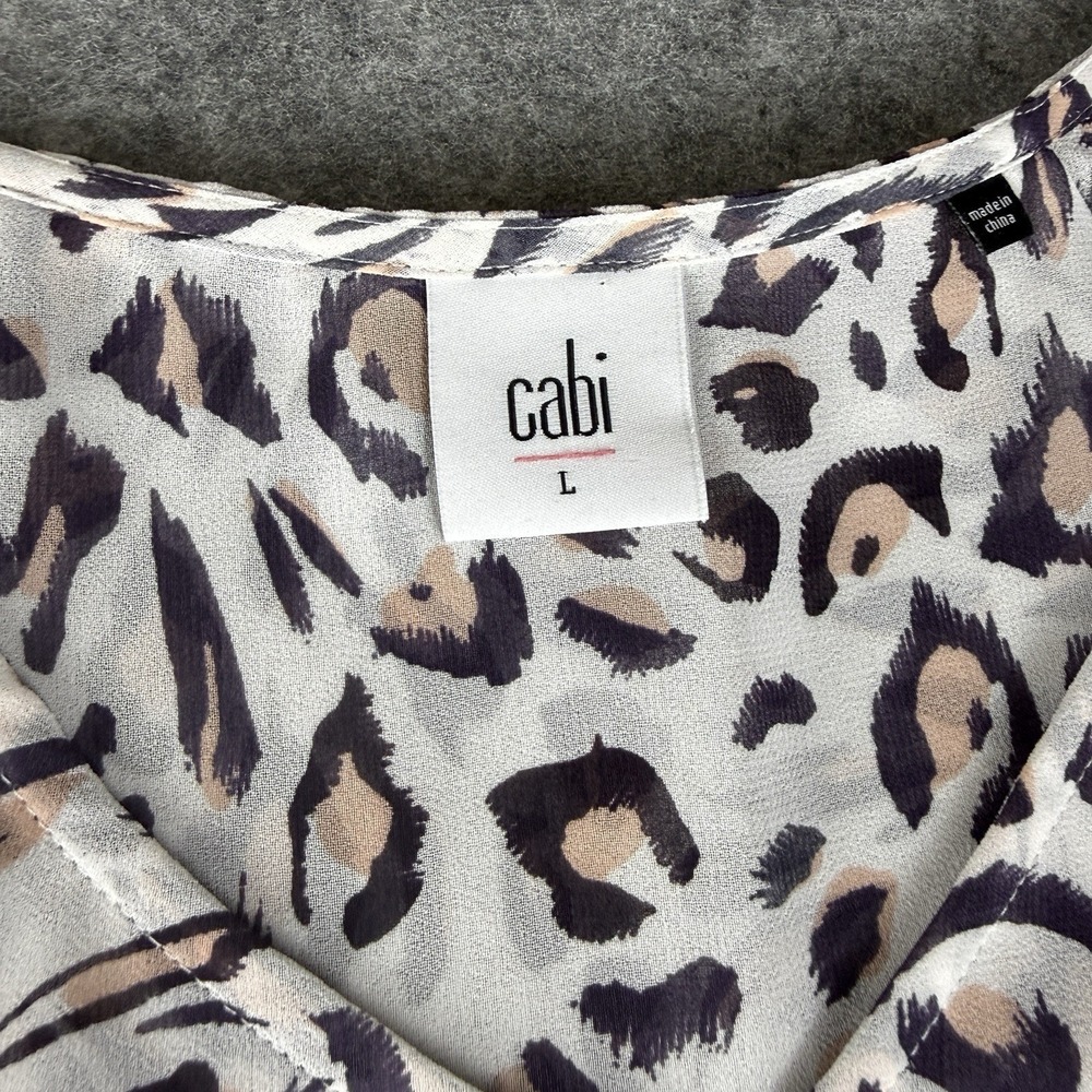 Cabi 5337 Womens White Sheer Gauzy Balloon Sleeve Leopard Print Blouse Top Sz L - Picture 2 of 6